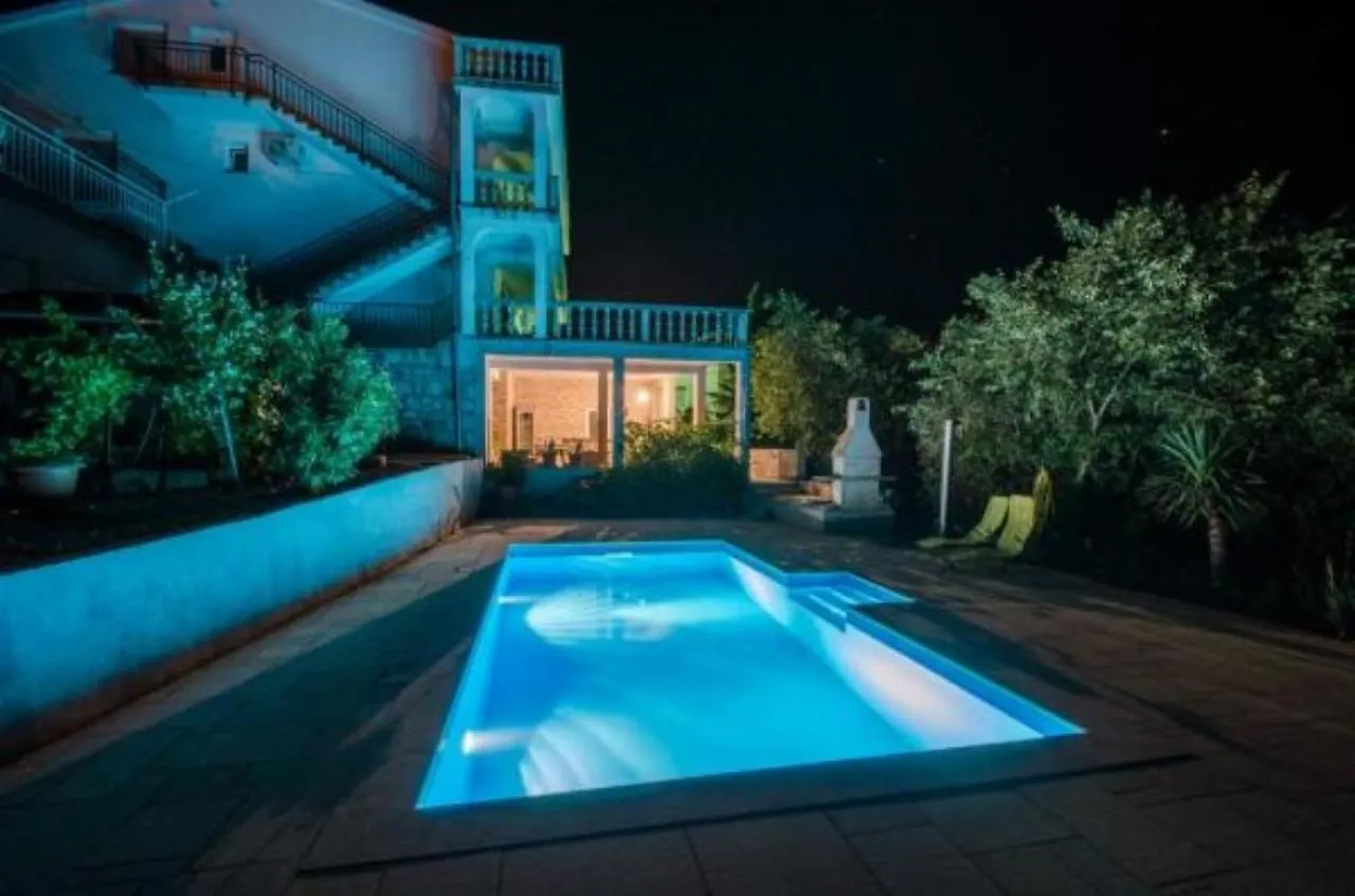 Apartmani Sil Dramalj 0*,  Croatia
